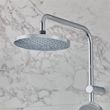 Hansgrohe Vernis Blend Showerpipe 200 Thermostatic Shower Mixer - Chrome - 26276000 - Image 5