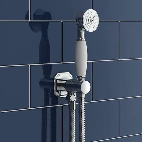 Chatsworth 1928 Traditional Shower with Concealed Valve, 8" Head + Handset - Image 5
